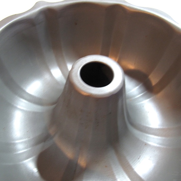 Nonstick steel Round Cake Pan for Baking - Picture 5 of 10